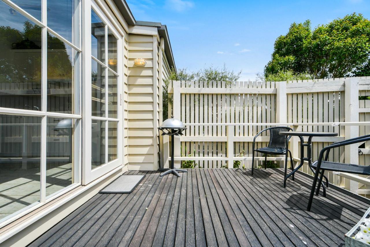 Creek Cottage Bed And Breakfast Traralgon Exterior foto