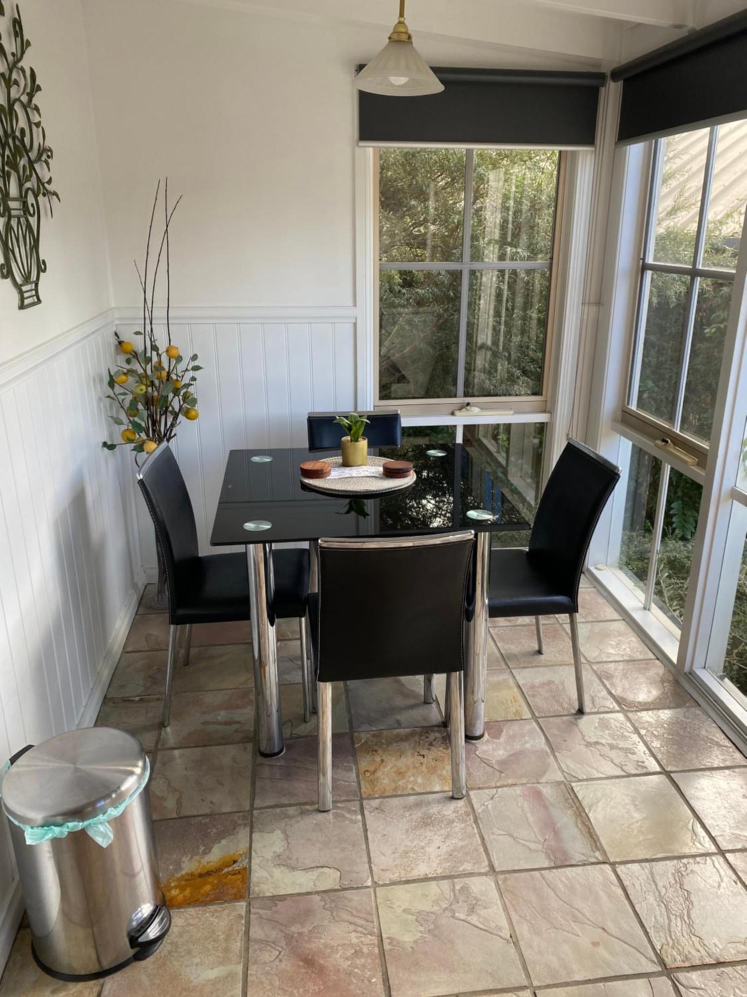 Creek Cottage Bed And Breakfast Traralgon Exterior foto